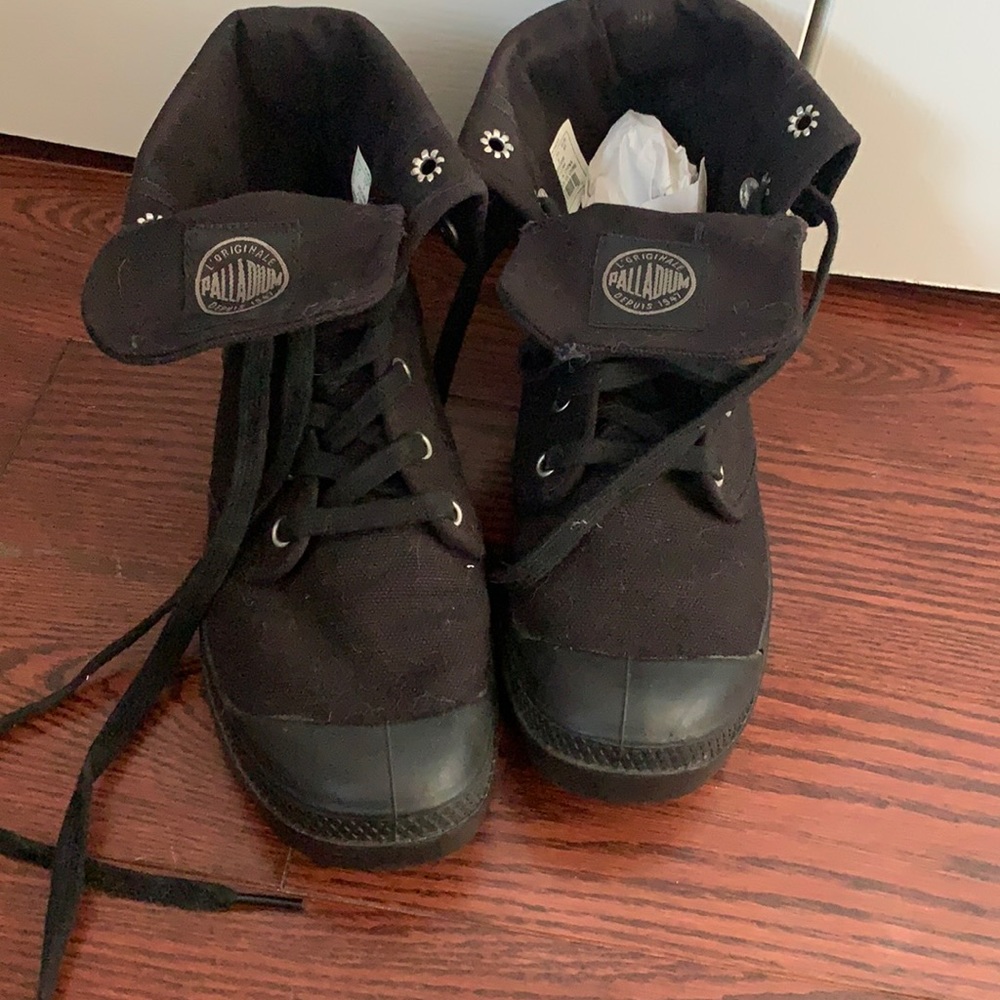 Palladium Shoes